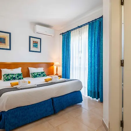 Oasis, Piscina, Jacuzzi, Tenis E Praias! Villa Portimão