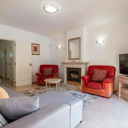 Oasis, Piscina, Jacuzzi, Ténis E Praias!