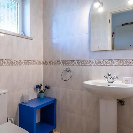 Oasis, Piscina, Jacuzzi, Ténis E Praias! *