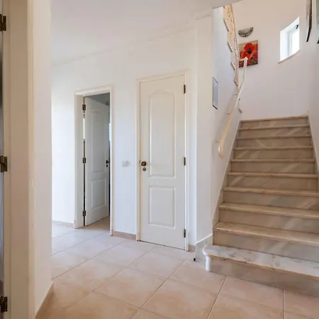 Oasis, Piscina, Jacuzzi, Tenis E Praias! Вилла *