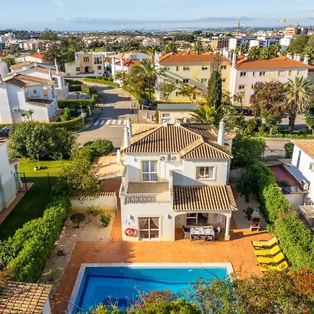 Вилла Oasis, Piscina, Jacuzzi, Tenis E Praias!