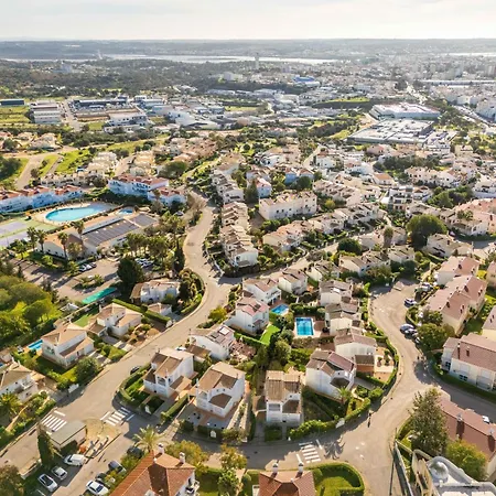 Oasis, Piscina, Jacuzzi, Tenis E Praias! Вилла *